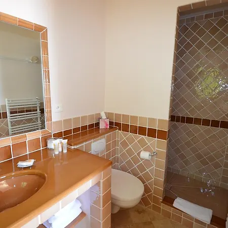 Panzió Les 3 Iles *