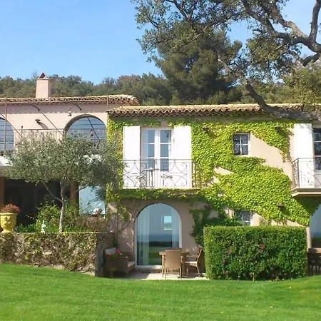 Les 3 Iles Ла Круа-Вальме